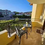 Larenta стилни с 2 спални и гледка море в влас Apartamento *