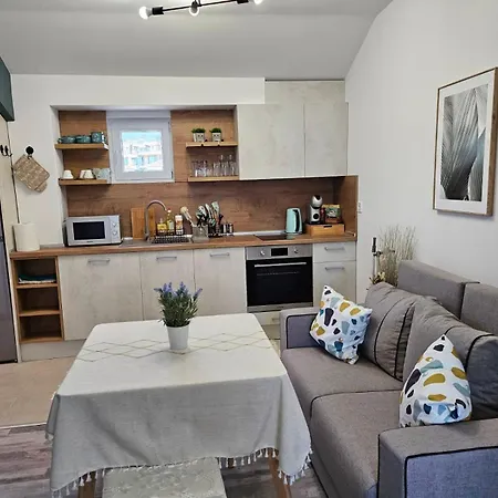 Larenta стилни с 2 спални и гледка море в влас * Sveti Vlas