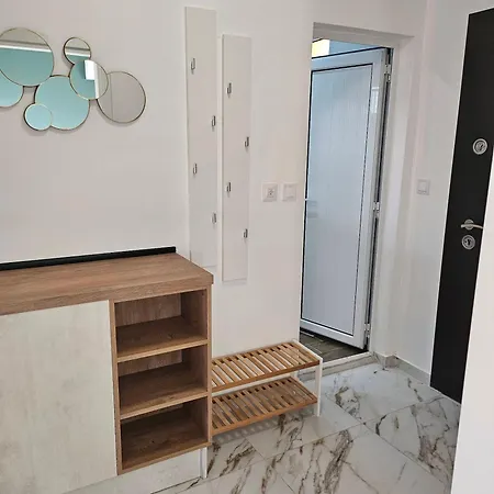Larenta стилни с 2 спални и гледка море в влас Apartment *