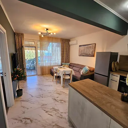 Apartament Larenta Sveti Vlas, Ulitsa Cherno 12 *