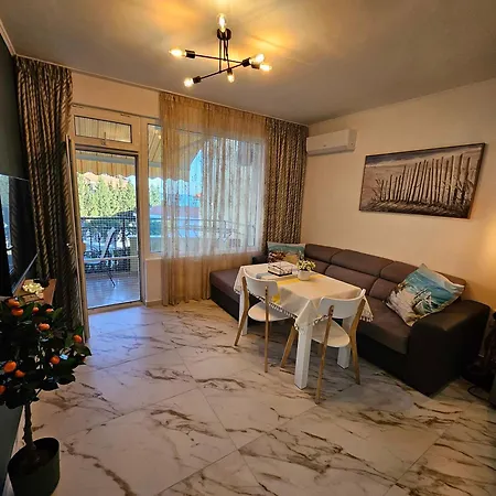 Larenta стилни с 2 спални и гледка море в влас Apartamento *