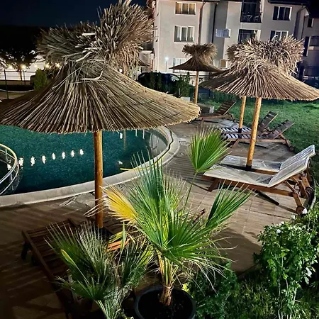 Larenta стилни с 2 спални и гледка море в влас Lejlighed *