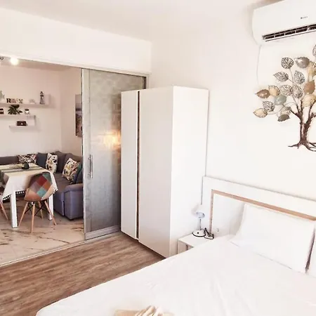 Larenta Sveti Vlas, Ulitsa Cherno 12 * Свети Влас