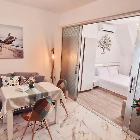 Larenta Sveti Vlas, Ulitsa Cherno 12 Апартамент