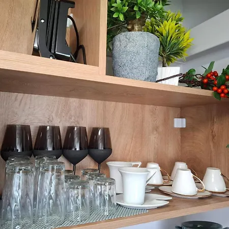 Lejlighed Larenta стилни с 2 спални и гледка море в влас *