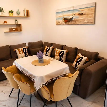 Larenta стилни с 2 спални и гледка море в влас Apartment Sveti Vlas
