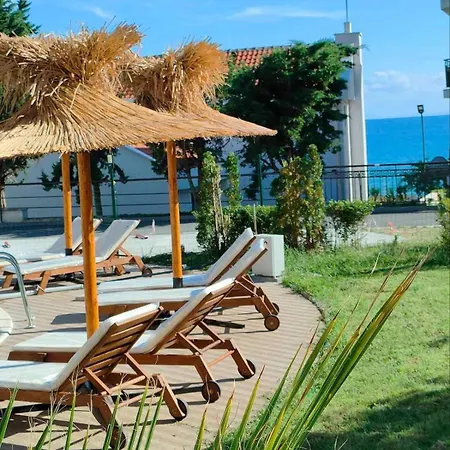Larenta стилни с 2 спални и гледка море в влас Daire