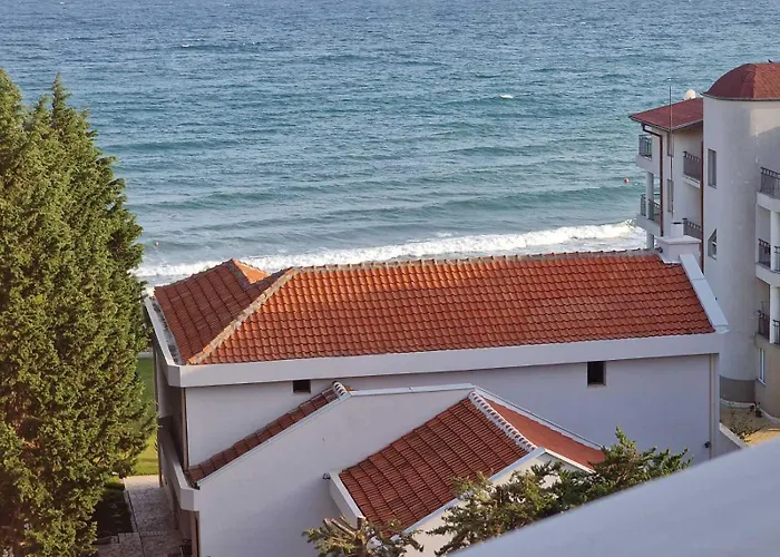 アパート Larenta стилни с 2 спални и гледка море в влас スヴェティ・ヴラス