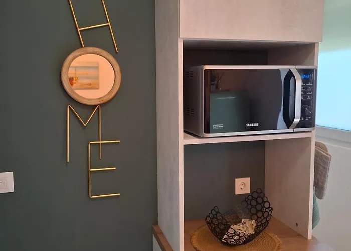 Larenta стилни с 2 спални и гледка море в влас Апартаменты *