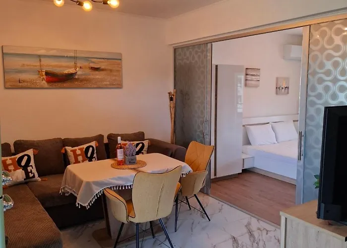 Larenta стилни с 2 спални и гледка море в влас Апартаменты Свети-Влас