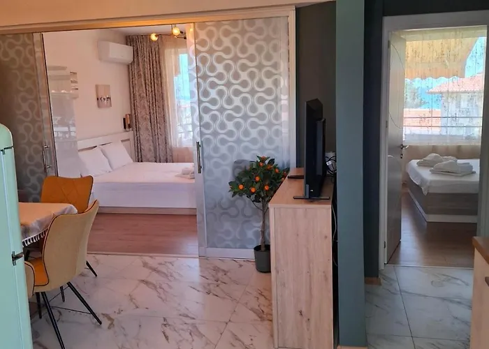 Larenta стилни с 2 спални и гледка море в влас * Свети-Влас