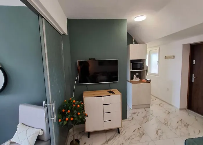 Larenta стилни с 2 спални и гледка море в влас Апартаменты *